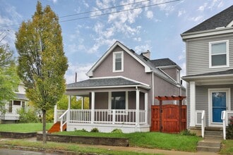Building Photo - 628 E Whittier St