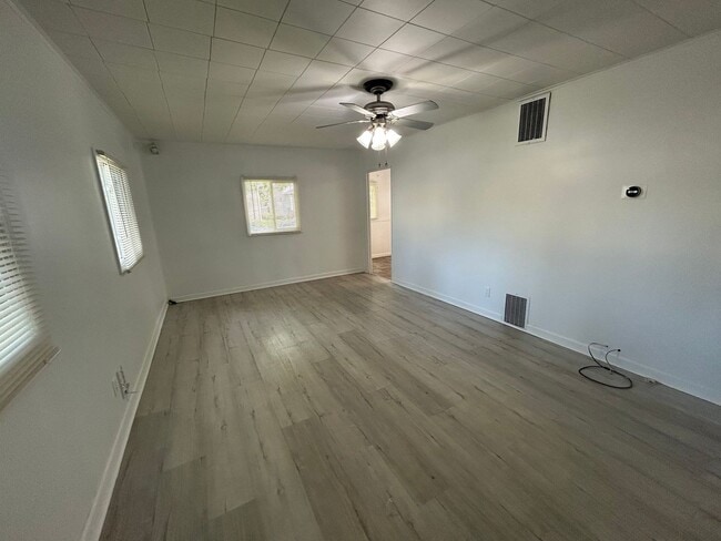 Foto del edificio - 421 N 35th St