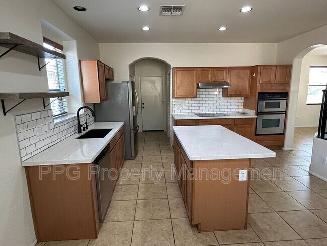 Foto del edificio - 28927 N Nobel Rd