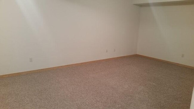 Building Photo - 3 bedroom in Billings MT 59105