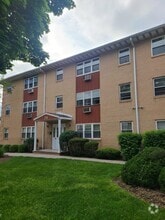 Building Photo - 2 Radio Ave