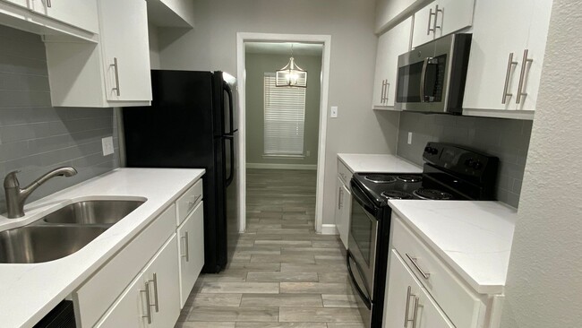 1200-1202 N OConner Road - 1200-1202 N OConner Road Apartment