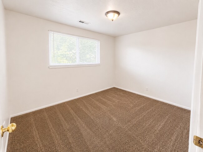 Foto del edificio - Lovely 2 Bedroom Apartment in Provo