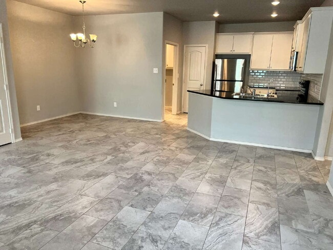Building Photo - Southwest Lubbock Duplex in Cooper School ...