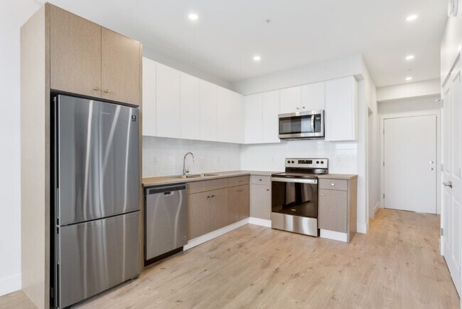 Photo du bâtiment - 1514-1514 McCallum Rd