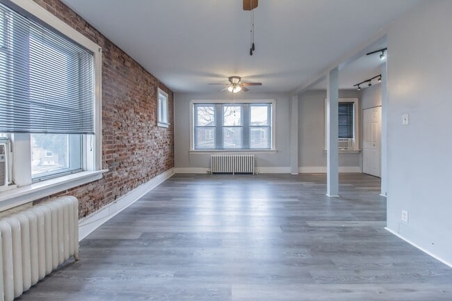 Building Photo - Loft like living in Carondelet...Coming Soon!
