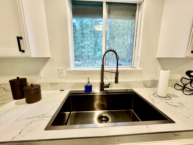 Building Photo - 11323 E 40th Ave