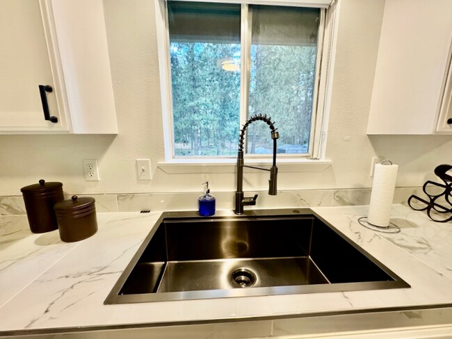 Foto del edificio - 11323 E 40th Ave