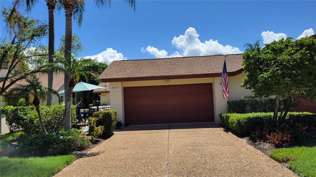 Foto principal - 6019 Courtside Dr