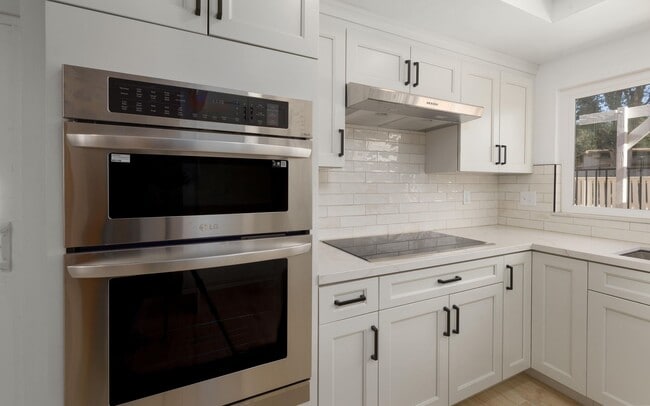 Foto del edificio - 15408 Glentree Rd