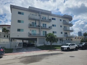 Building Photo - 7125 Bonita Dr