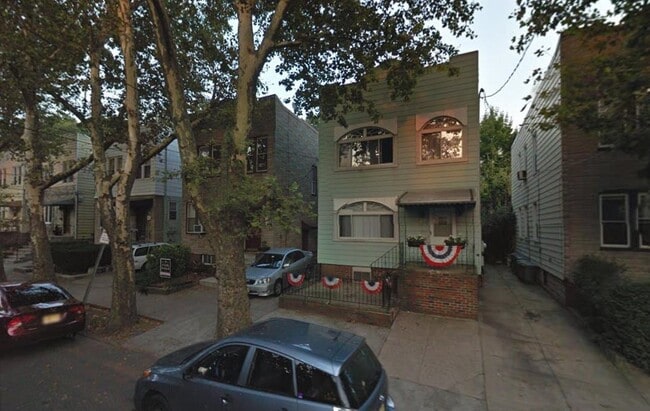 Building Photo - 16 Terrace Ave