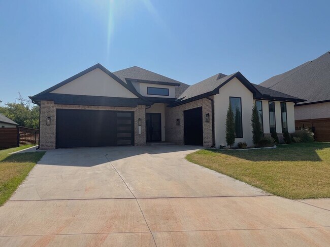 Foto del edificio - Modern elegance meets spacious living!