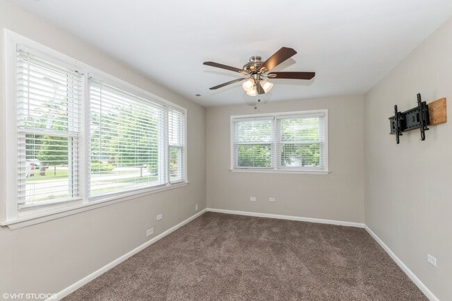 Building Photo - 21429 S 80th Ave