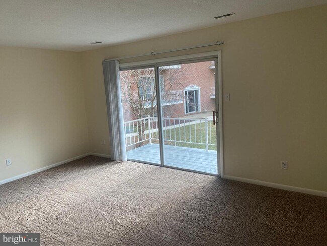 Building Photo - 103 N Edgewood Dr