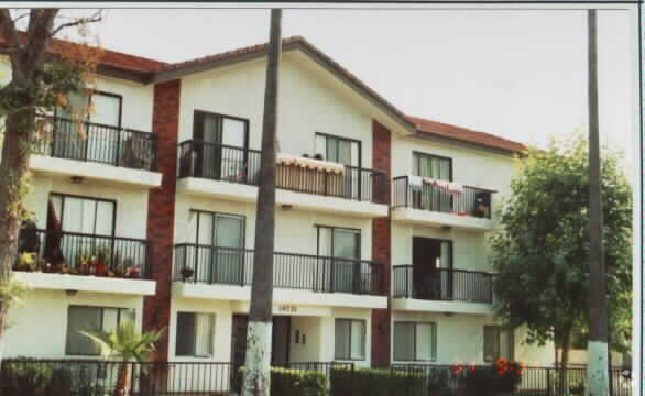 Primary Photo - 14731 Erwin St
