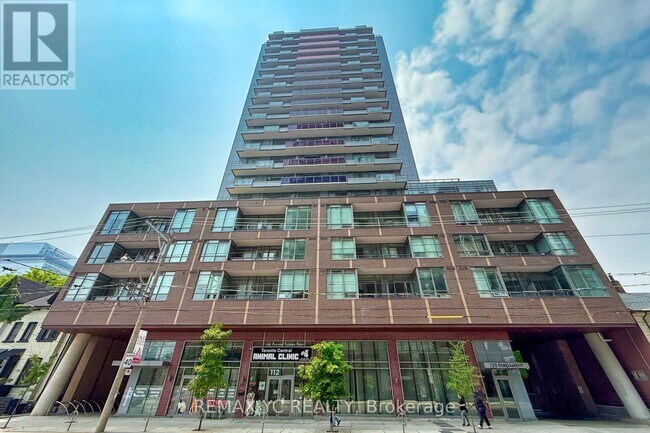 Building Photo - 120 Parliament St