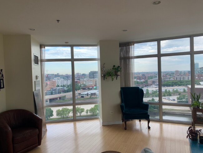 Foto del edificio - 510 W Erie St