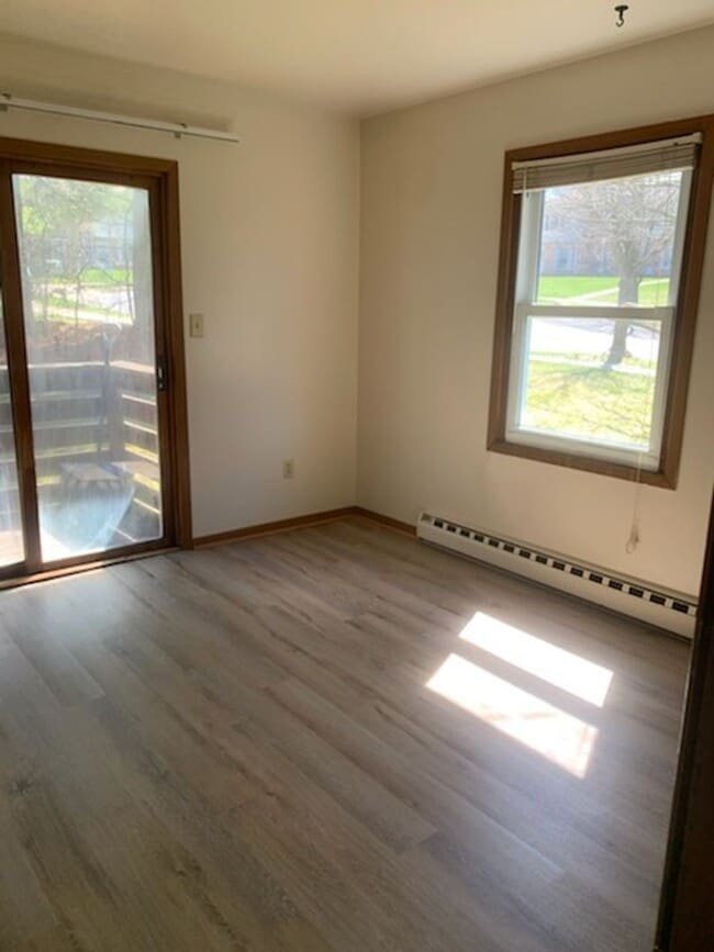 Building Photo - 936 Southgate Dr