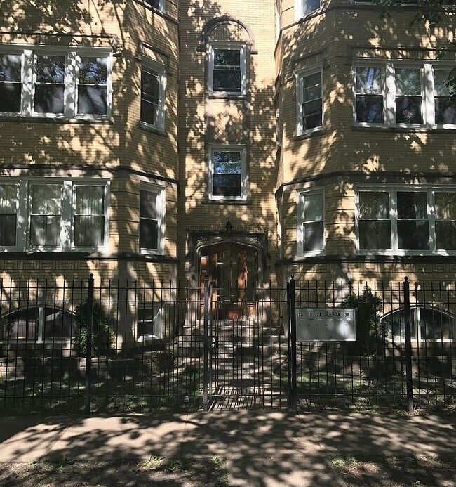 Foto del edificio - 8226 S Drexel Ave