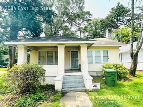 Building Photo - 2034 E 3rd St