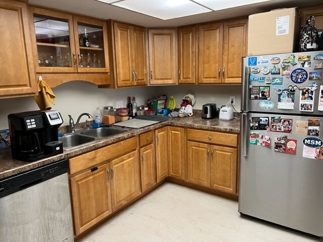 Building Photo - 208 Denrose Dr