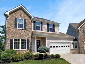Building Photo - 5055 Lake Forest Dr
