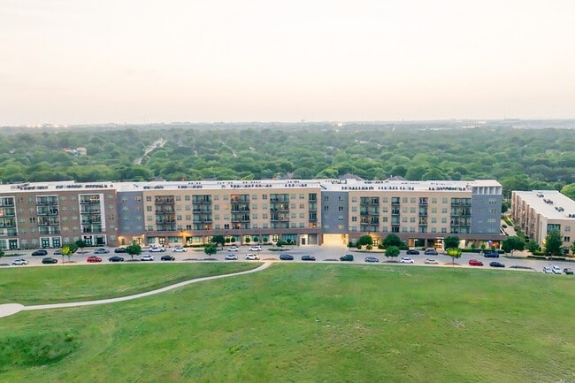 Building Photo - The Flats