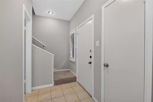 Building Photo - 11711 Memorial Dr