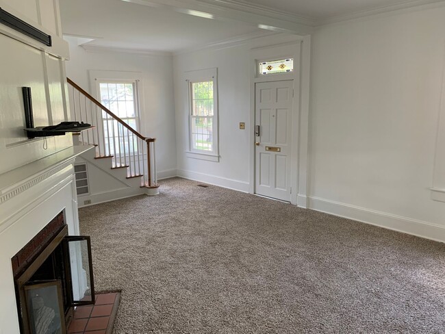 Foto del edificio - 805 Raleigh St