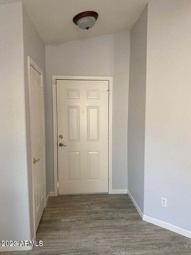 Foto del edificio - 6612 W Whispering Wind Dr