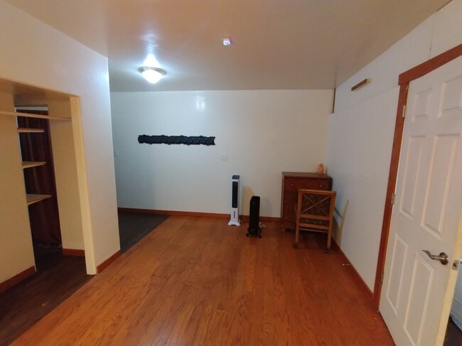 Building Photo - 1680 E Alder St