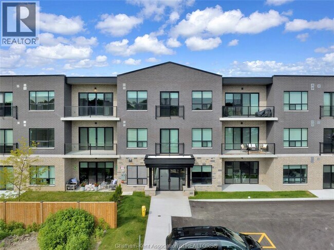 Building Photo - 175 Churchill Pk Rd