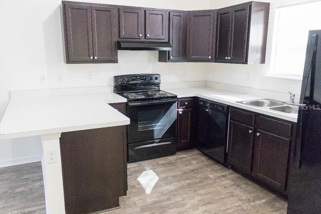 Foto del edificio - 5564 NW 61st Ave