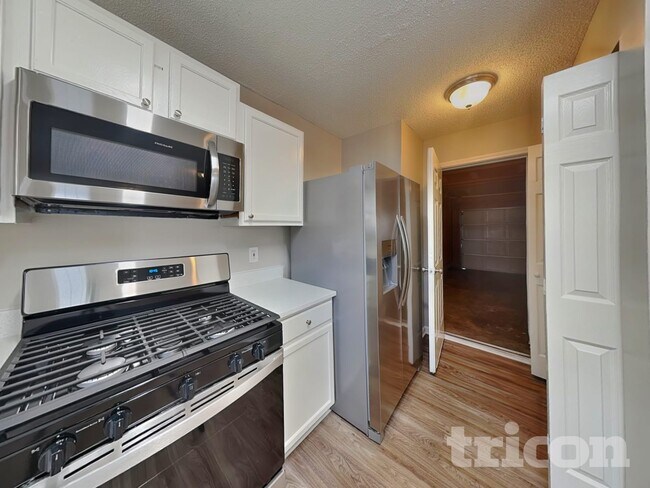 Building Photo - 4429 Devonhill Ln