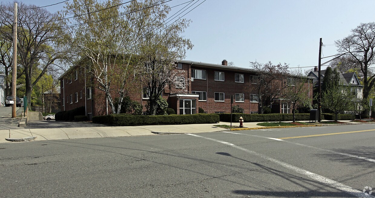 Primary Photo - Park Steet Apartments