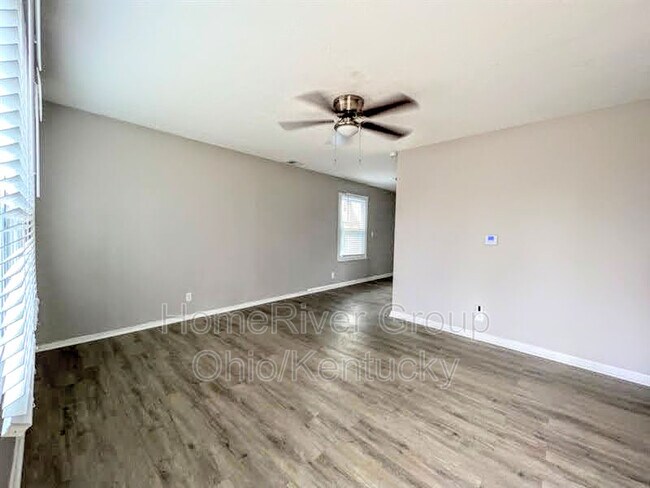 Foto del edificio - 5510 Halstead Ave