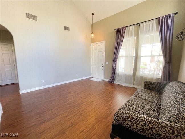 Building Photo - 11761 Del Sur Ave