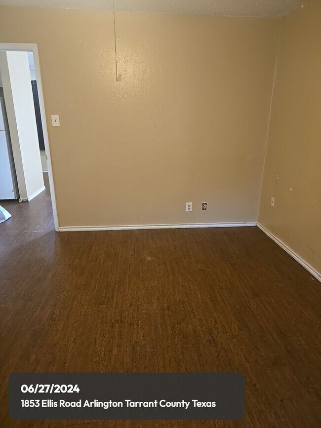 Building Photo - 1853 B Ellis Rd, Arlington, TX  76012