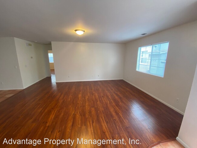 Building Photo - 2 br, 2 bath House - 314 W. Fesler #B