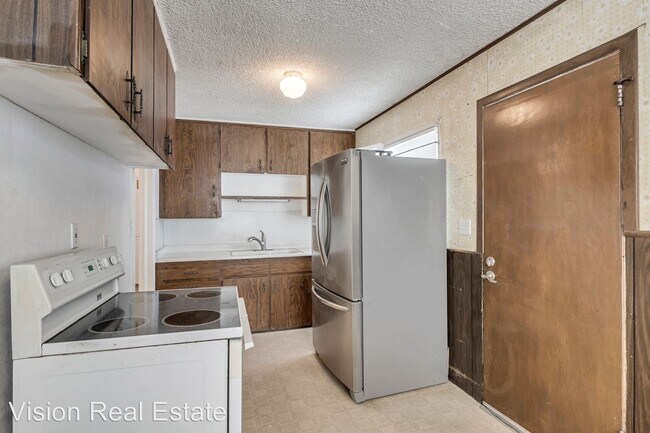 Building Photo - 5 br, 1 bath House - 211 S 300 E