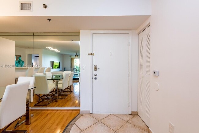 Foto del edificio - 19801 E Country Club Dr