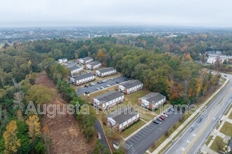Building Photo - 520 E Buena Vista Ave
