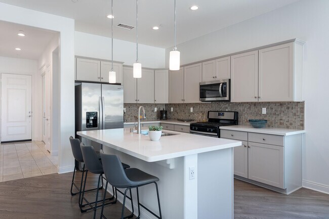 Building Photo - 62 Syrah