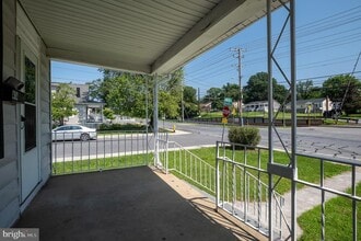 Building Photo - 414 N Broadview Blvd
