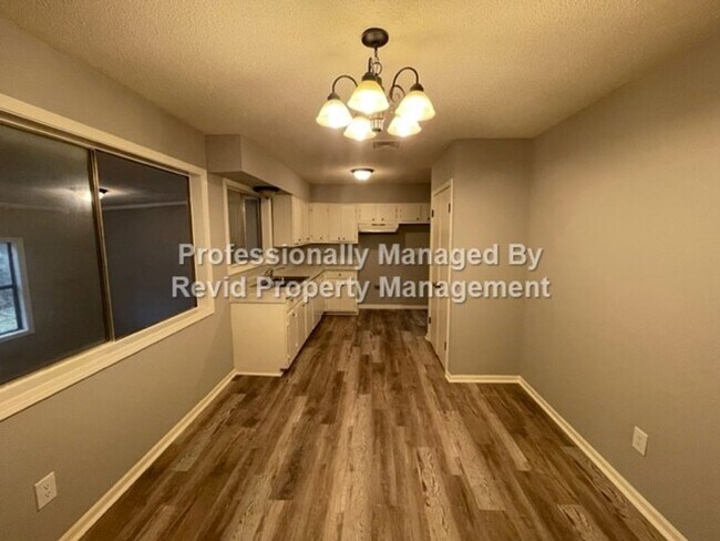 Building Photo - Spacious 3 Bedroom Home in Raleigh!
