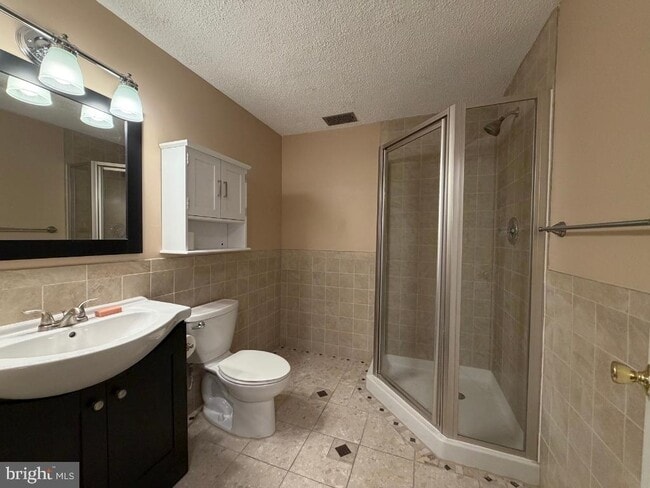 Foto del edificio - 6502 Brick Hearth Ct