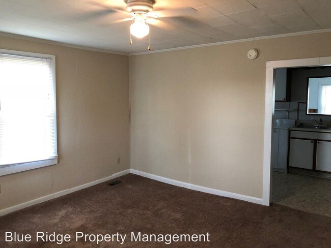 Foto del edificio - 2 br, 1 bath House - 1020 Fairview Avenue