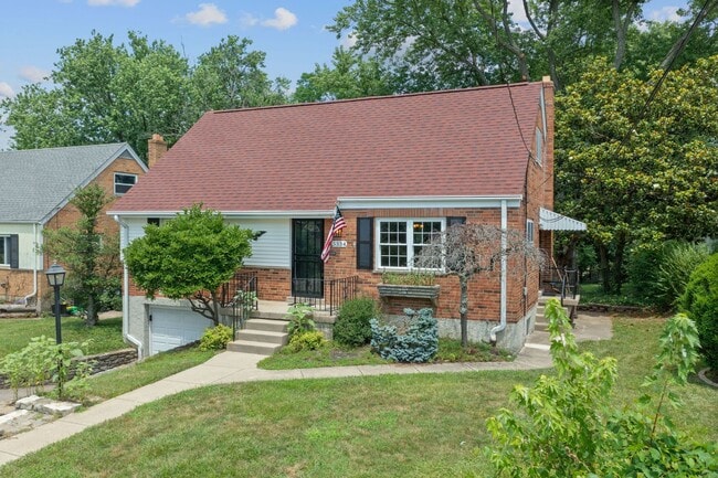 Building Photo - Delhi Township- Cute Single Family 4 bed, ...