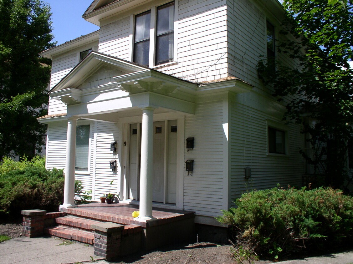 2320 W 2nd Ave Unit 9, Spokane, WA 99201 Rentals in Spokane at 2320 W